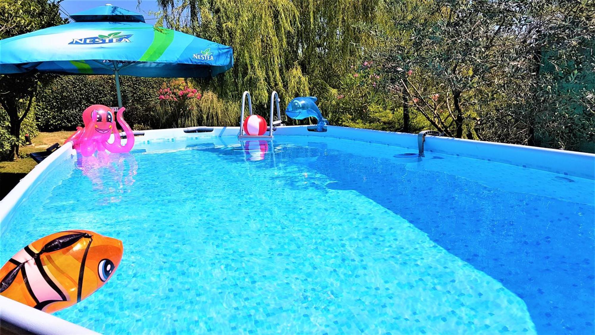 The Willow Garden Apartment House Marčana المظهر الخارجي الصورة